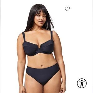 NWT: MAXSWIM underwire swim top